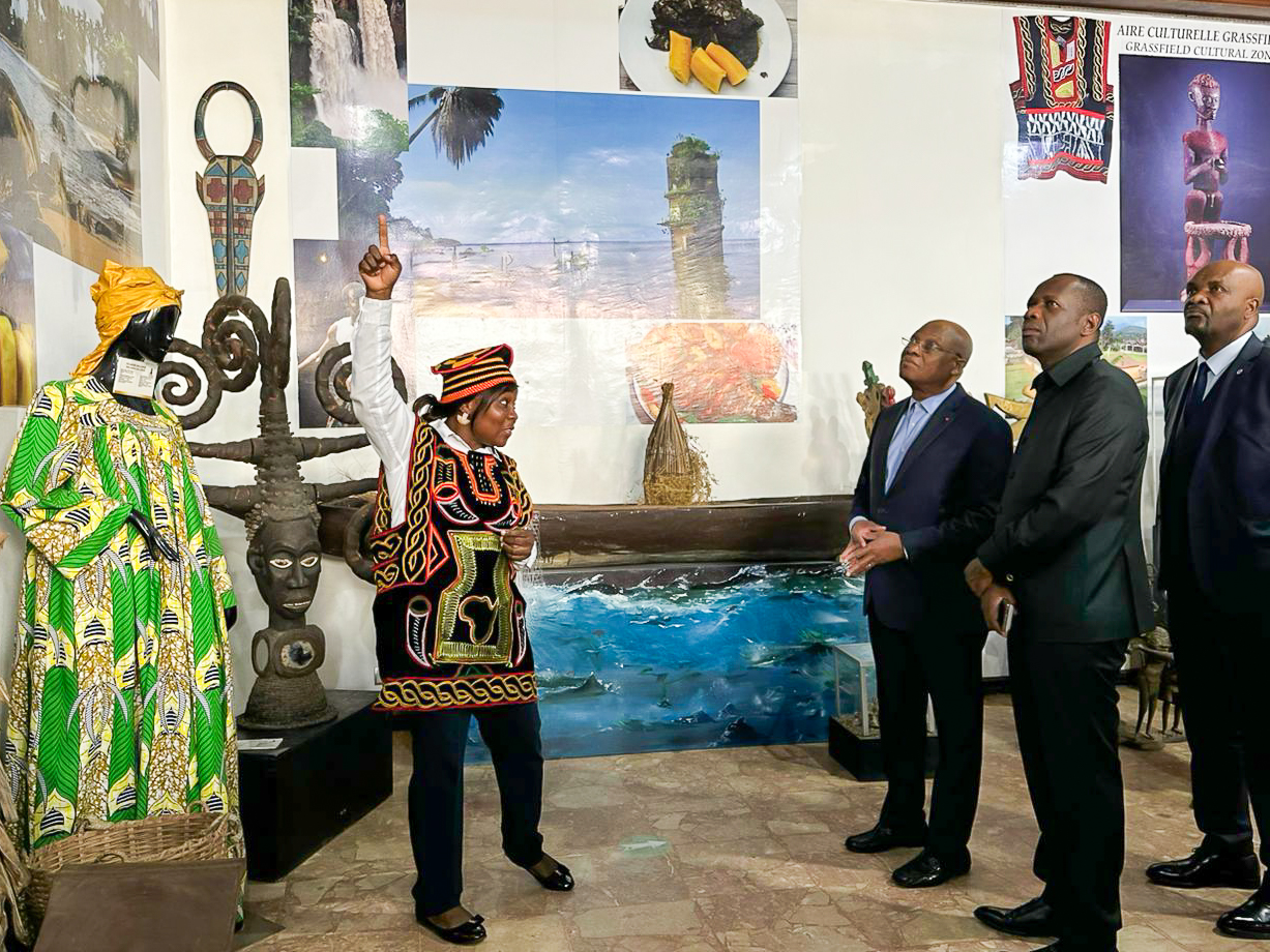 Le Gouverneur de la BCEAO en visite au Musée National du Cameroun